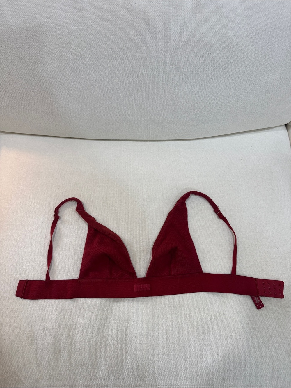 Women’s Skims Small Maroon Red Bra With Adjustable Straps.